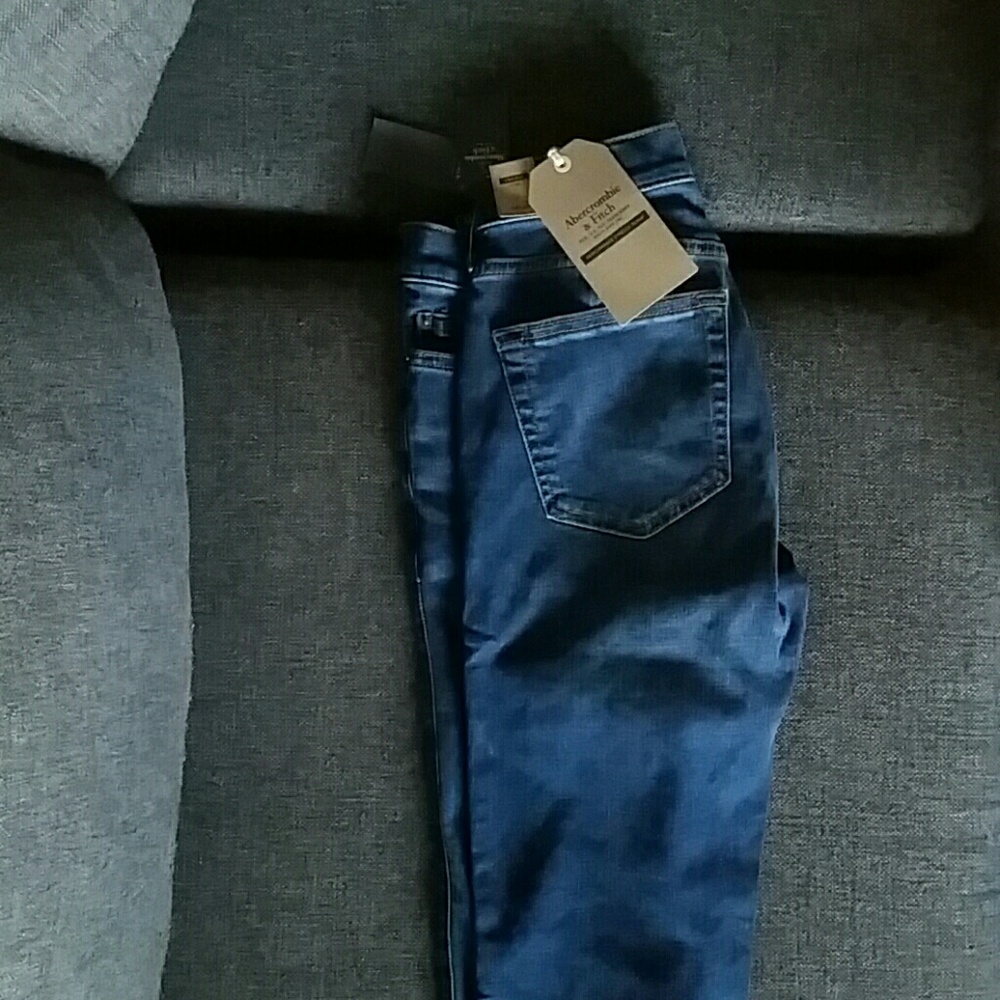 ABERCROMBIE & FITCH LANGDON SLIM 28X 30